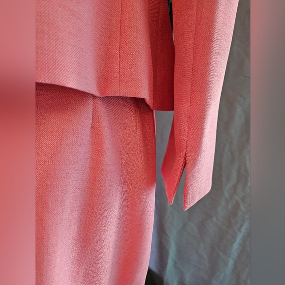 Le Suit Grapefruit 3pc Formal Set - Picture 8 of 16